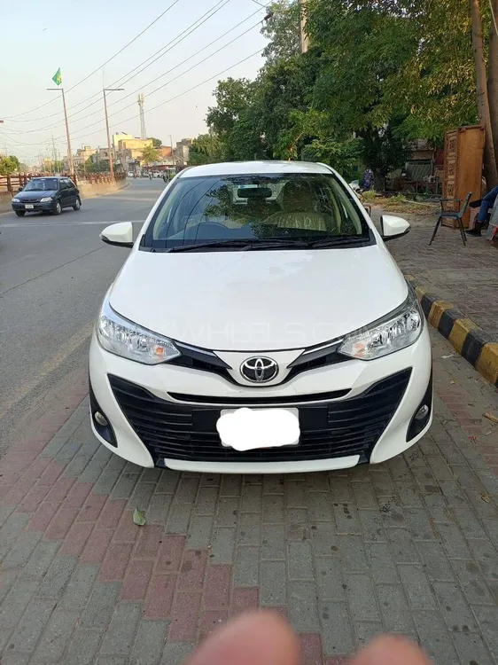 Toyota Auris 2024 for Sale in Lahore Toyota Auris 2024 for Sale in Lahore Image-4