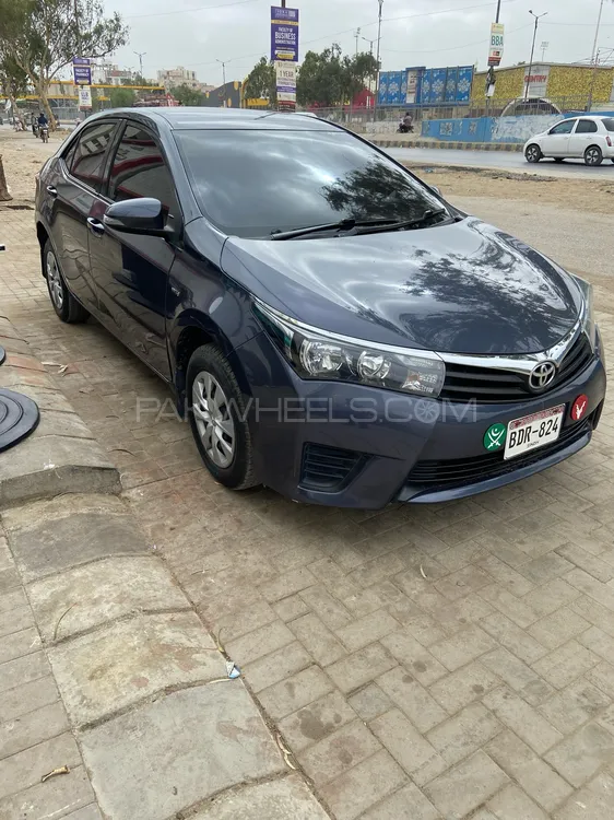 Toyota Corolla 2015 for Sale in Karachi Image-1