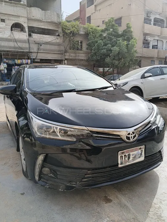 Toyota Corolla 2015 for Sale in Karachi Image-1