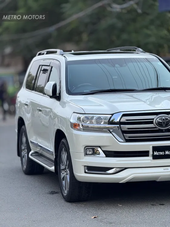 ٹویوٹا لینڈ کروزر 2019 for Sale in لاہور ٹویوٹا لینڈ کروزر 2019 for Sale in لاہور Image-2