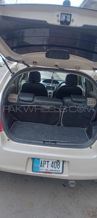 Toyota Vitz 2006 for Sale in Peshawar Image-1