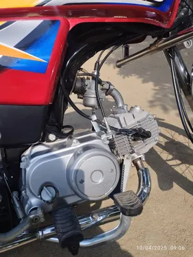Honda CD 70 2025