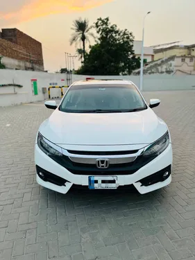 Honda Civic Oriel 1.8 i-VTEC CVT 2021