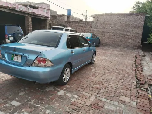 Mitsubishi Lancer GLX SR 1.6 2004