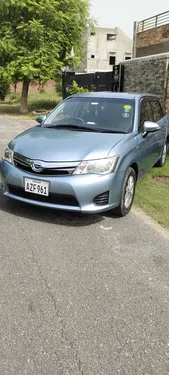 Toyota Corolla Fielder Hybrid G 2013