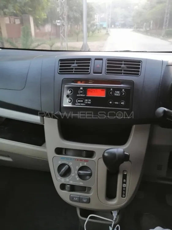 Daihatsu Move 2013 for Sale in Faisalabad Daihatsu Move 2013 for Sale in Faisalabad Image-10