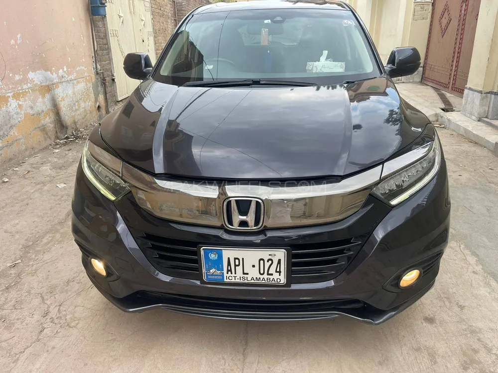 Honda Vezel 2018 for Sale in Peshawar Image-1