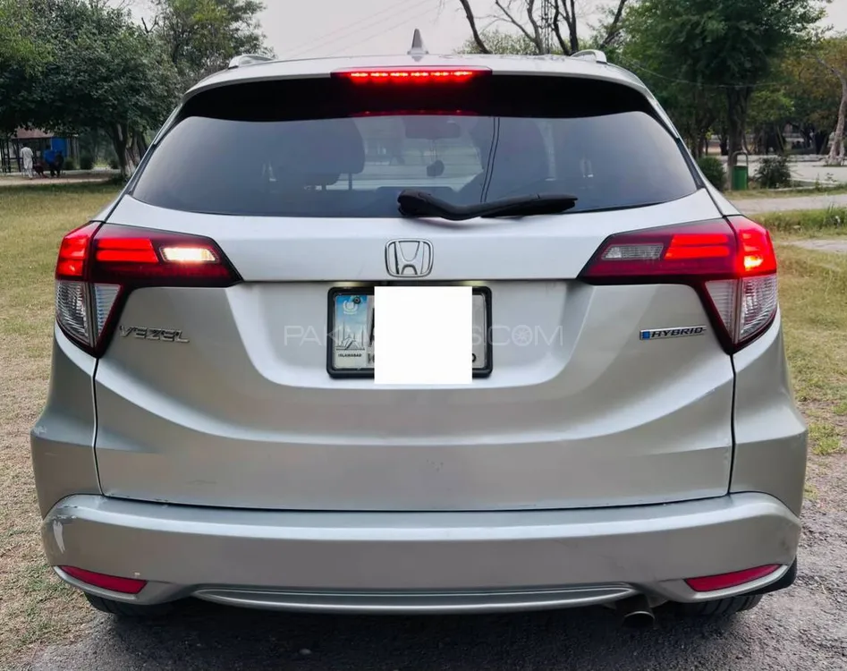 Honda Vezel 2014 for Sale in Islamabad Image-1