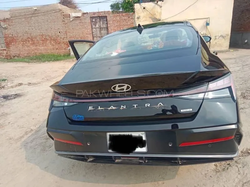 Hyundai Elantra 2025 for Sale in Faisalabad Hyundai Elantra 2025 for Sale in Faisalabad Image-5