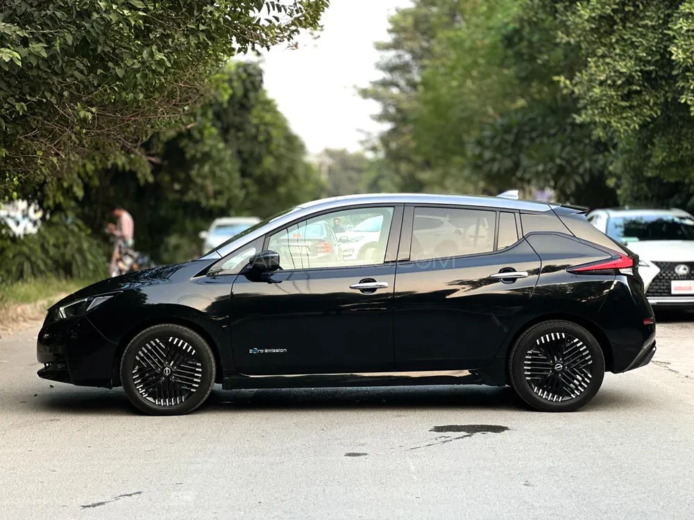 Nissan Leaf 2022 for Sale in Lahore Nissan Leaf 2022 for Sale in Lahore Image-7