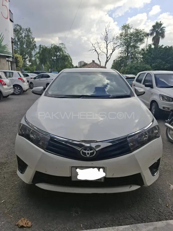 Toyota Corolla 2016 for Sale in Islamabad Image-1