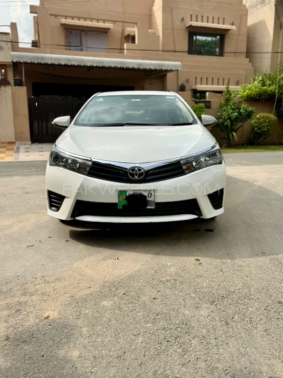 Toyota Corolla 2017 for Sale in Lahore Image-1