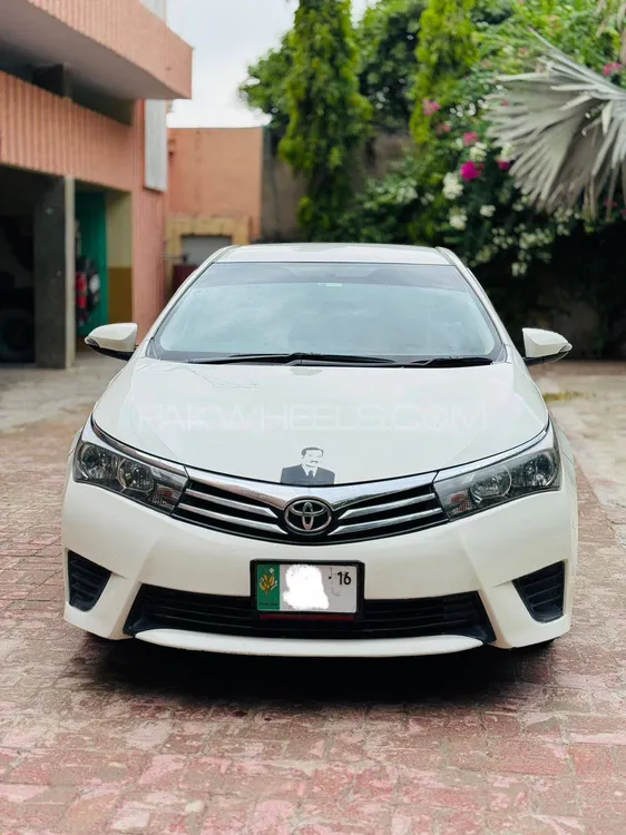 Toyota Corolla 2015 for Sale in Depal pur Toyota Corolla 2015 for Sale in Depal pur Image-1