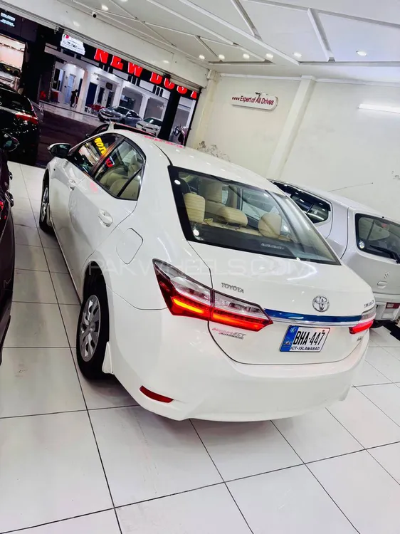 Toyota Corolla 2018 for Sale in Peshawar Toyota Corolla 2018 for Sale in Peshawar Image-5