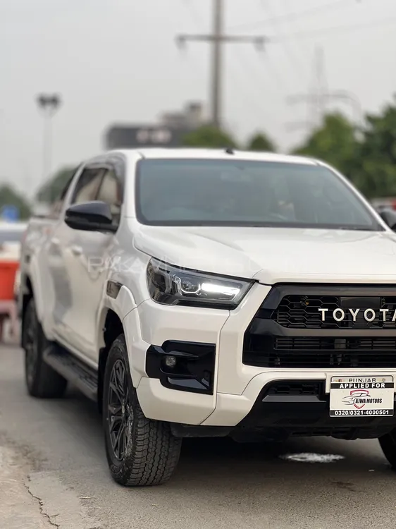 Toyota Hilux 2023 for Sale in Lahore Toyota Hilux 2023 for Sale in Lahore Image-2