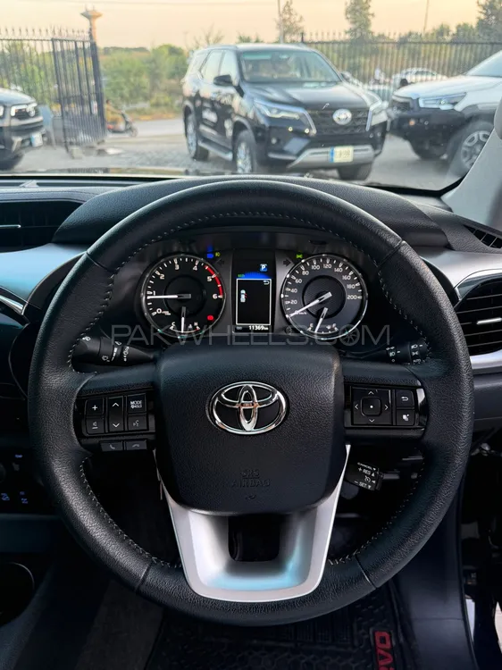 Toyota Hilux 2023 for Sale in Islamabad Toyota Hilux 2023 for Sale in Islamabad Image-6