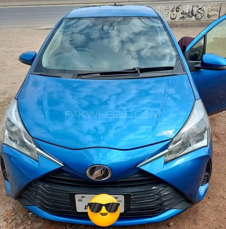 Toyota Vitz 2017 for Sale in Lahore Image-1