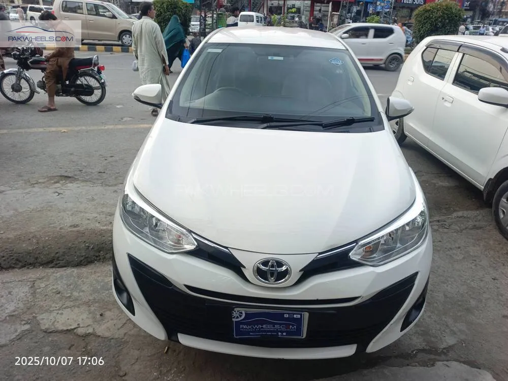 Toyota Yaris Sedan 2021 for Sale in Lahore Image-1