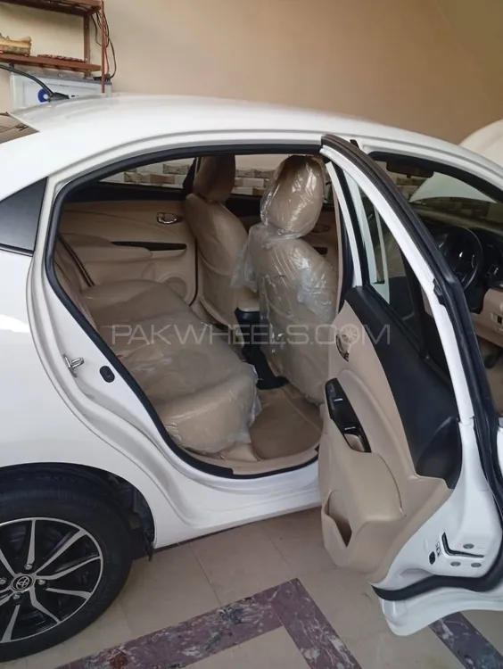 Toyota Yaris Sedan 2021 for Sale in Faisalabad Image-1