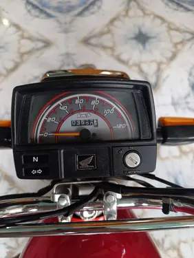Honda CD 70 2025