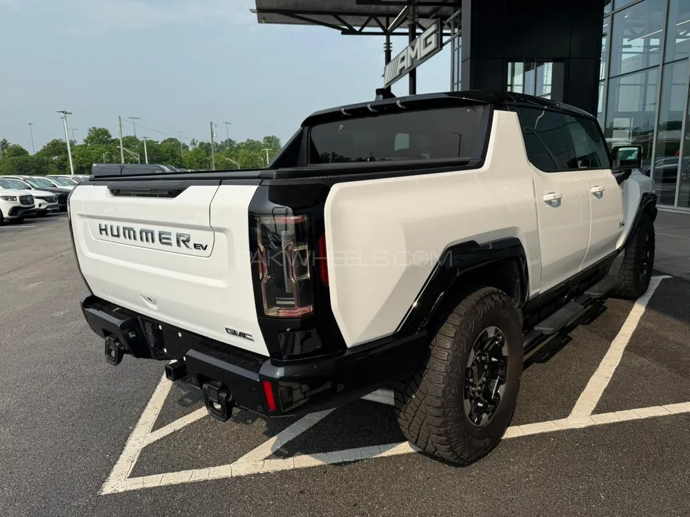 GMC Hummer EV 2022 for Sale in Karachi GMC Hummer EV 2022 for Sale in Karachi Image-5