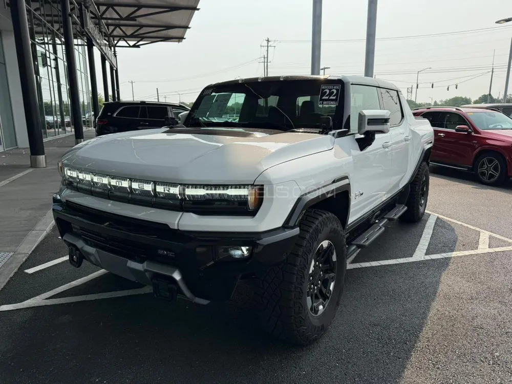 GMC Hummer EV 2022 for Sale in Karachi GMC Hummer EV 2022 for Sale in Karachi Image-1