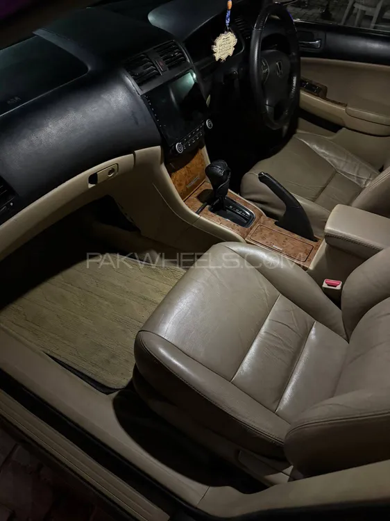 Honda Accord 2005 for Sale in Sahiwal Honda Accord 2005 for Sale in Sahiwal Image-9