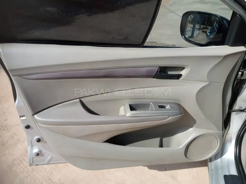 Honda City 2016 for Sale in Islamabad Image-1