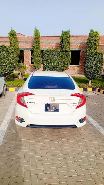 Honda Civic 2017 for Sale in Nowshera Image-1