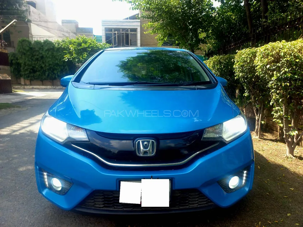 Honda Fit 2013 for Sale in Islamabad Image-1