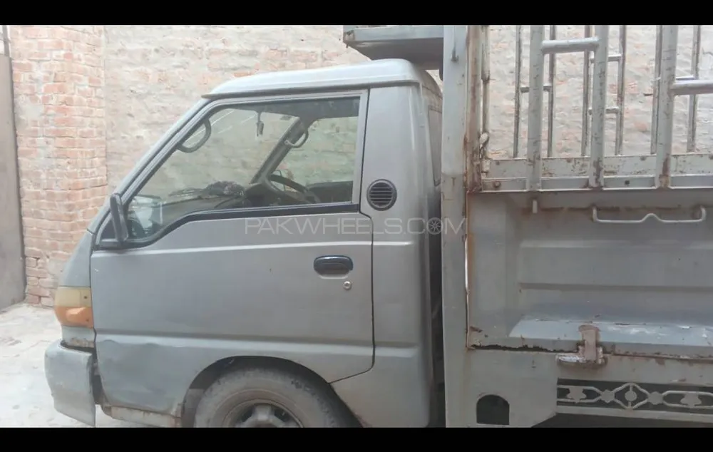 Hyundai Shehzore 2004 for Sale in Faisalabad Hyundai Shehzore 2004 for Sale in Faisalabad Image-2
