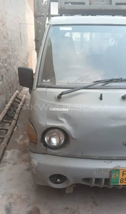 Hyundai Shehzore 2004 for Sale in Faisalabad Hyundai Shehzore 2004 for Sale in Faisalabad Image-4
