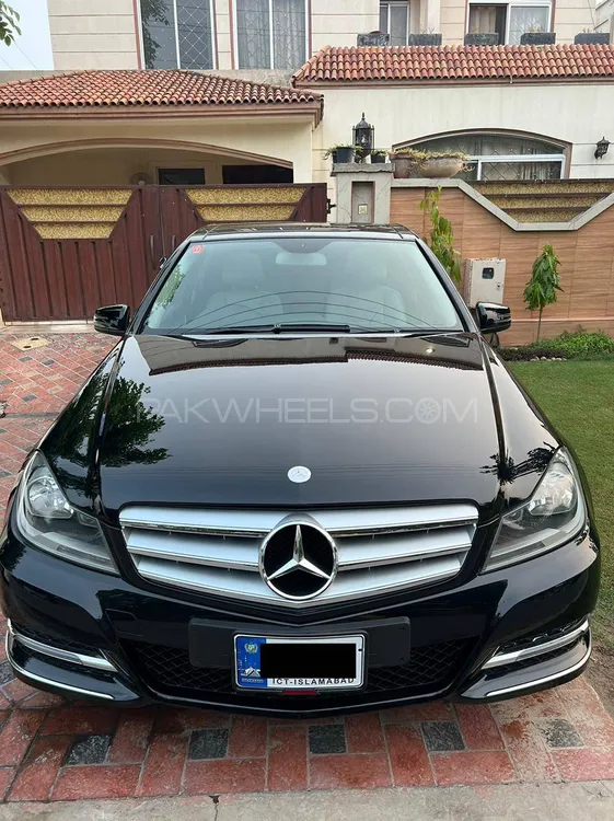 Mercedes Benz C Class 2013 for Sale in Islamabad Image-1