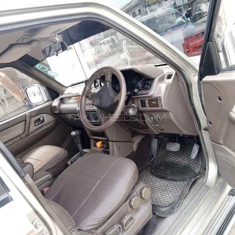 Mitsubishi Pajero 1994 for Sale in Abbottabad Mitsubishi Pajero 1994 for Sale in Abbottabad Image-7
