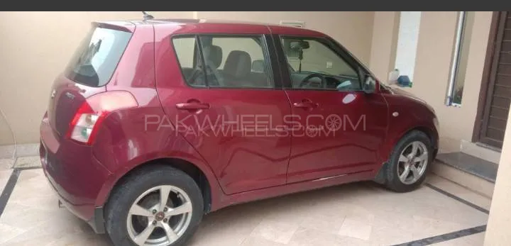 Suzuki Swift 2011 for Sale in Lahore Image-1