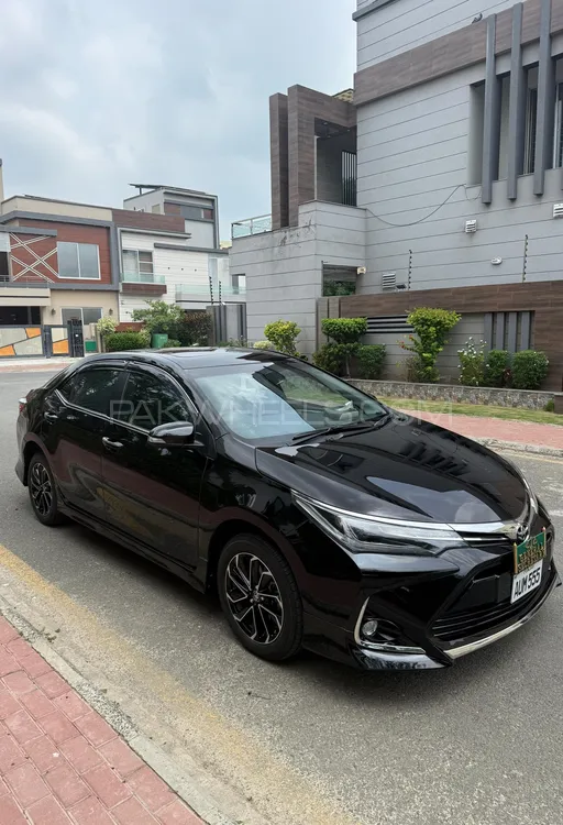 Toyota Corolla 2025 for Sale in Lahore Image-1