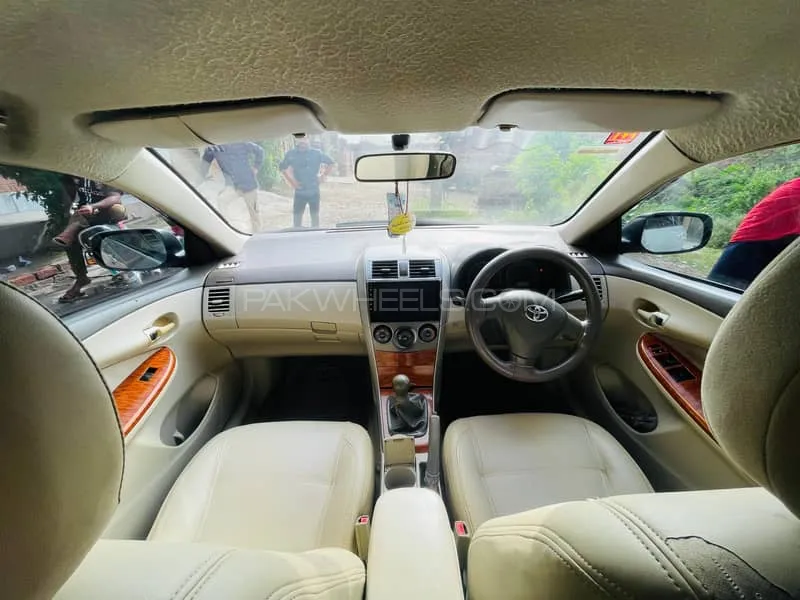 Toyota Corolla 2009 for Sale in Faisalabad Image-1
