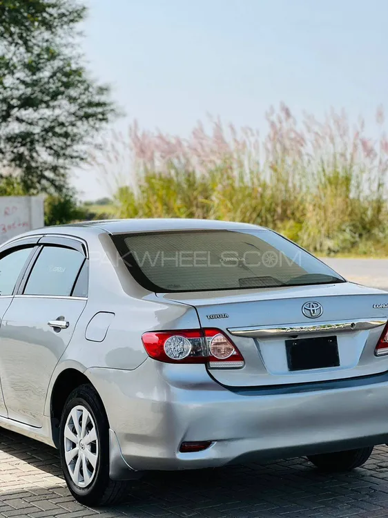 Toyota Corolla 2011 for Sale in Chakwal Image-1