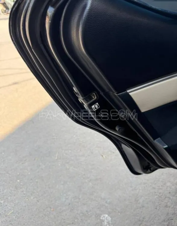 Toyota Corolla 2017 for Sale in Khanpur Toyota Corolla 2017 for Sale in Khanpur Image-9