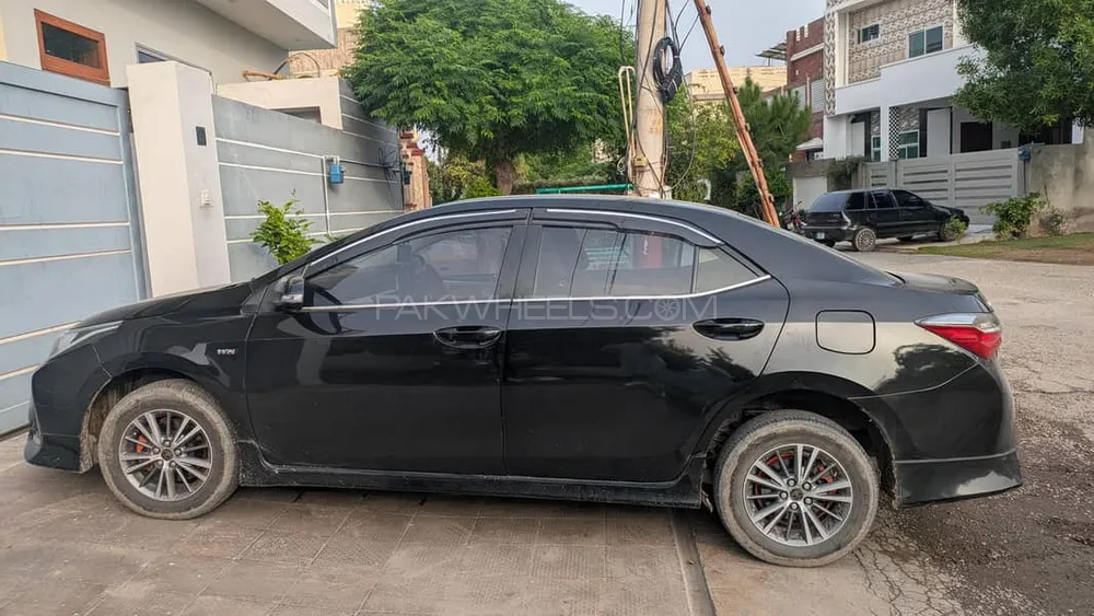 Toyota Corolla 2018 for Sale in Mian Channu Image-1