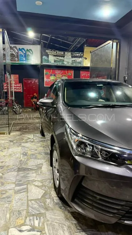 Toyota Corolla 2019 for Sale in Peshawar Image-1
