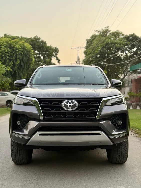 Toyota Fortuner 2021 for Sale in Lahore Image-1