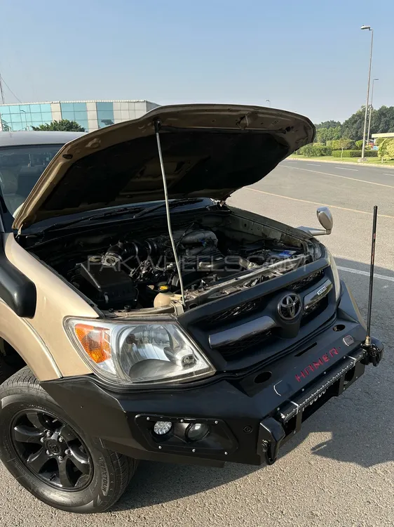 Toyota Hilux 2005 for Sale in Lahore Toyota Hilux 2005 for Sale in Lahore Image-9