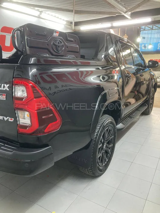 Toyota Hilux 2024 for Sale in Karachi Image-1