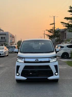 Daihatsu Move Custom RS SA 2023