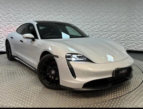 Porsche Taycan Base Model 2021