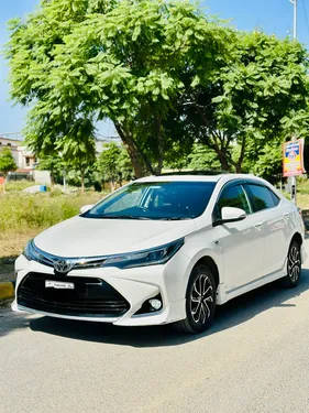 Toyota Corolla Altis Grande X CVT-i 1.8 Black Interior 2023