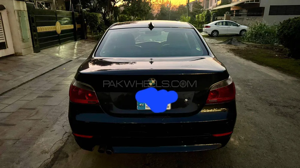 بی ایم ڈبلیو 5 سیریز 2006 for Sale in لاہور بی ایم ڈبلیو 5 سیریز 2006 for Sale in لاہور Image-10