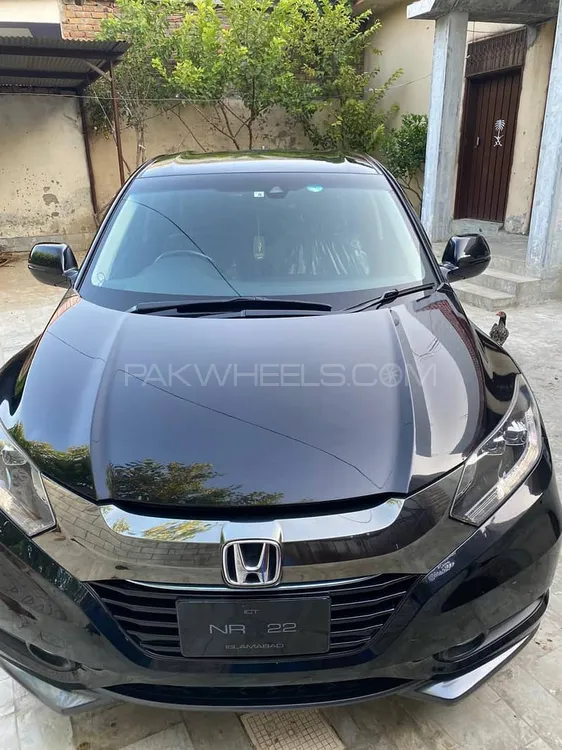 Honda Vezel 2016 for Sale in Mardan Honda Vezel 2016 for Sale in Mardan Image-10