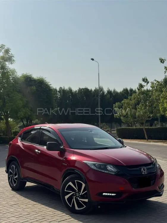Honda Vezel 2016 for Sale in Khanpur Honda Vezel 2016 for Sale in Khanpur Image-1